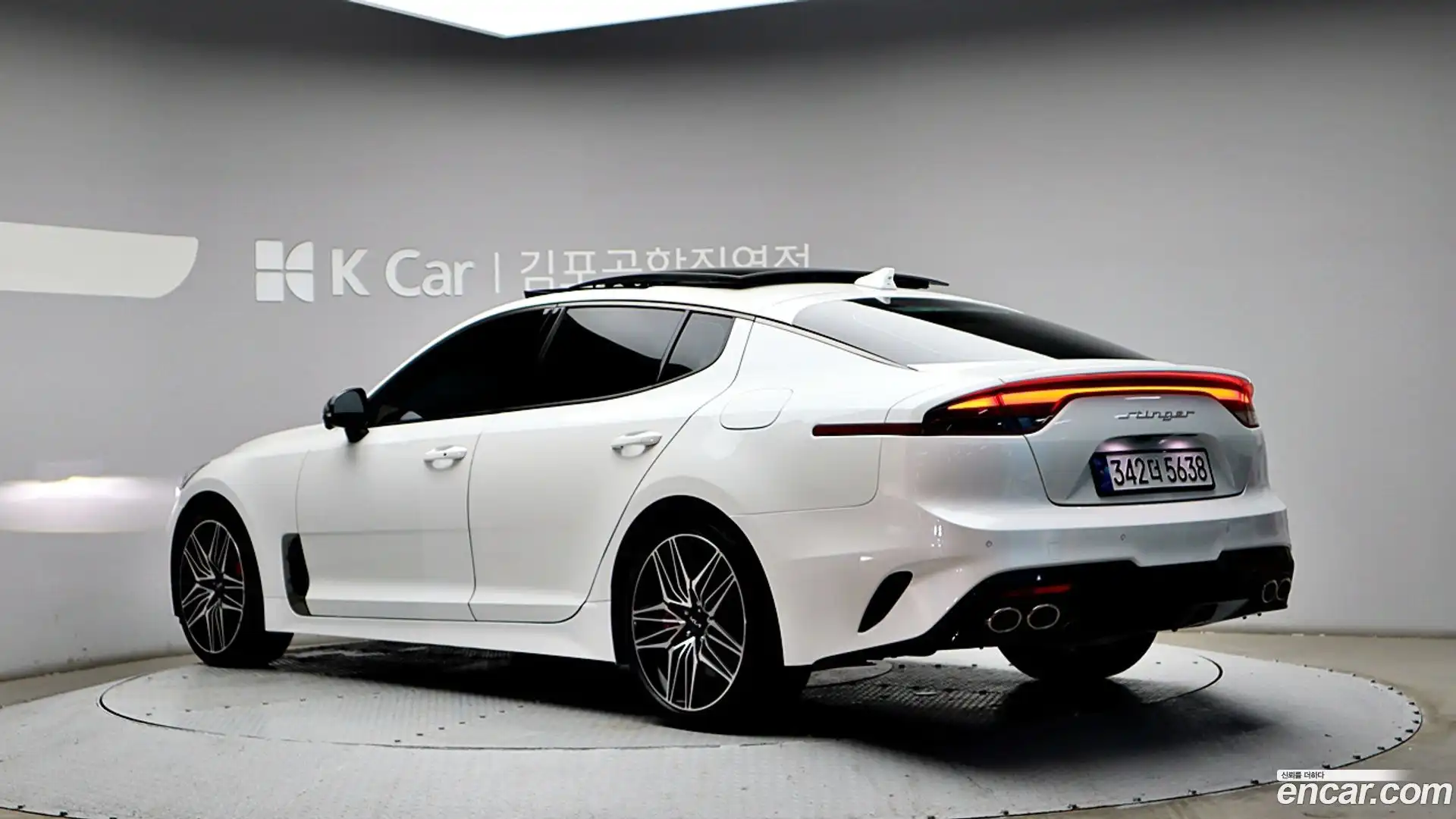 Stinger Kia 2023.2-OUTER-004