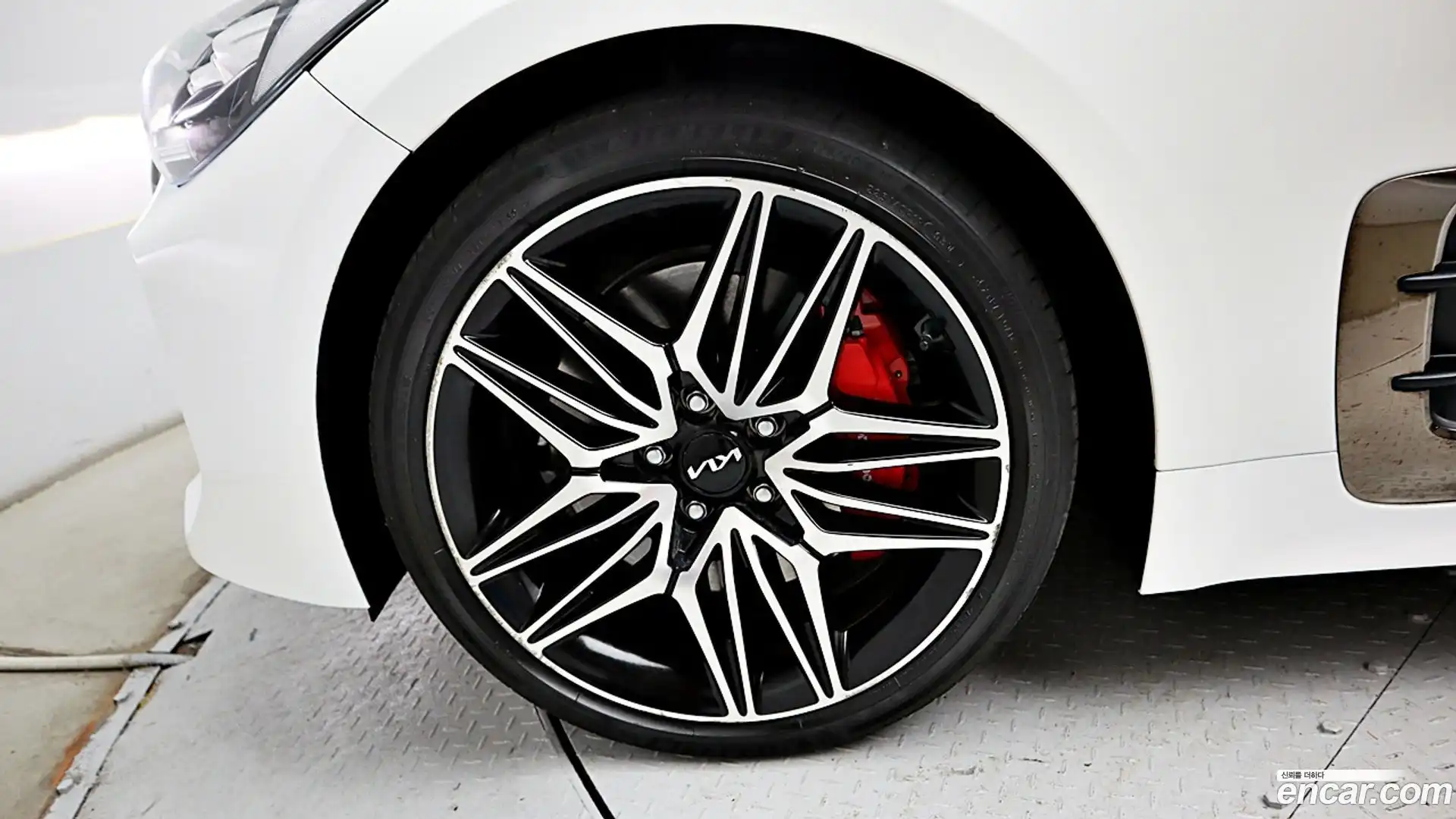 Stinger Kia 2023.2-OUTER-005