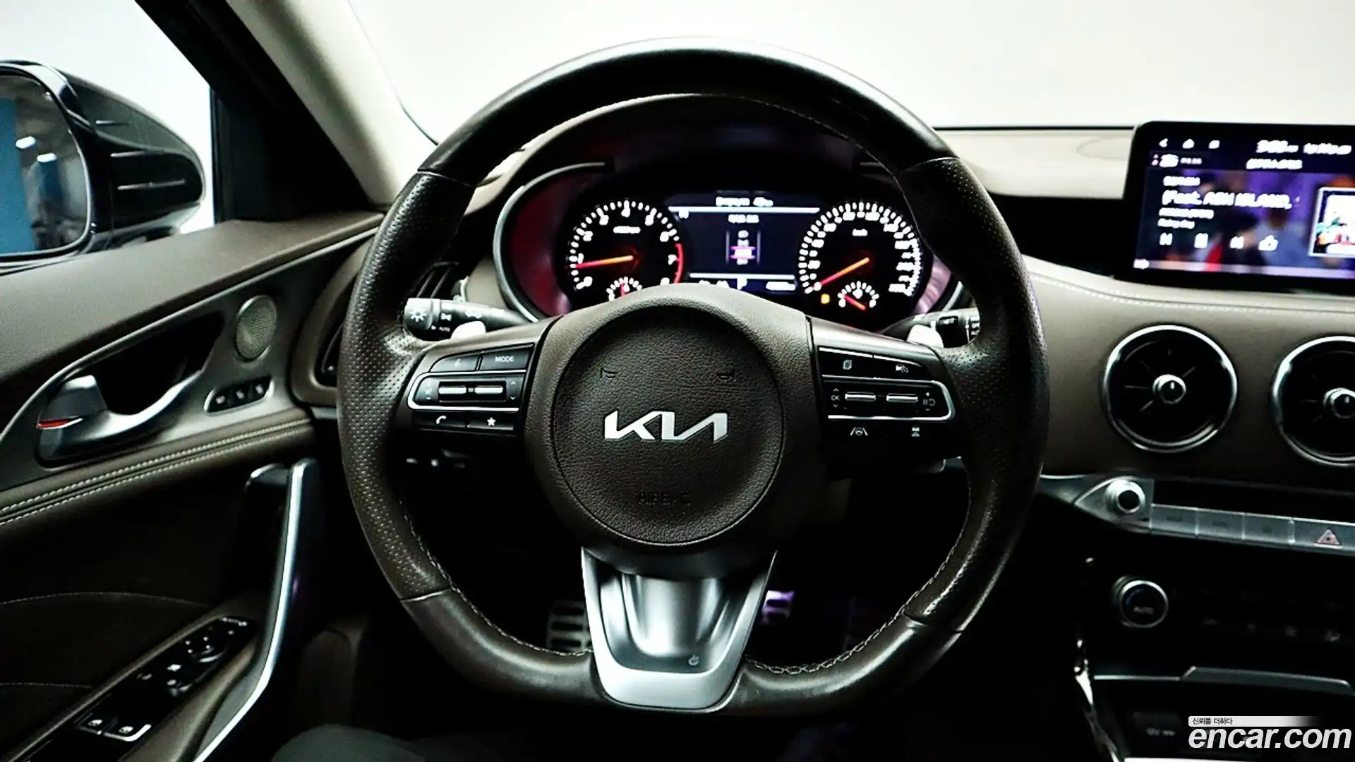 Stinger Kia 2023.2-OPTION-017