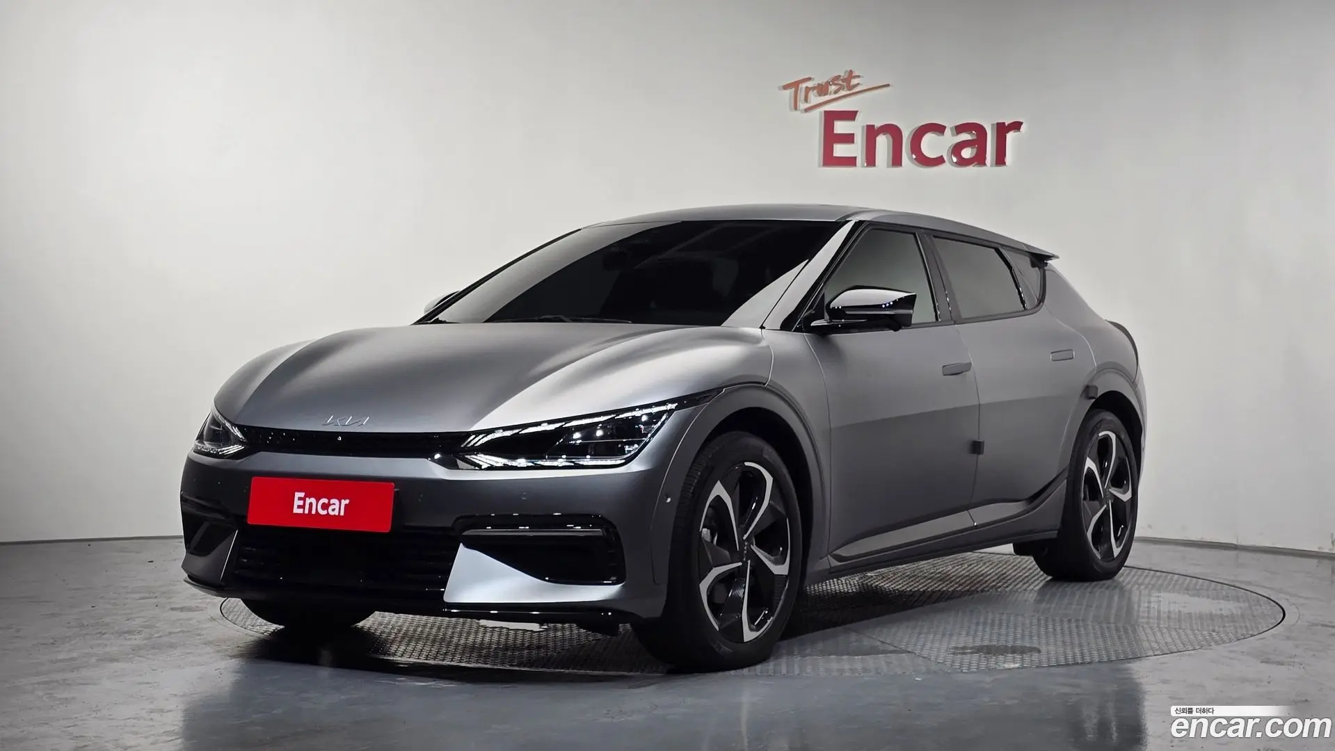 Main__Slider__Photo:EV6 Kia 2021.10-0