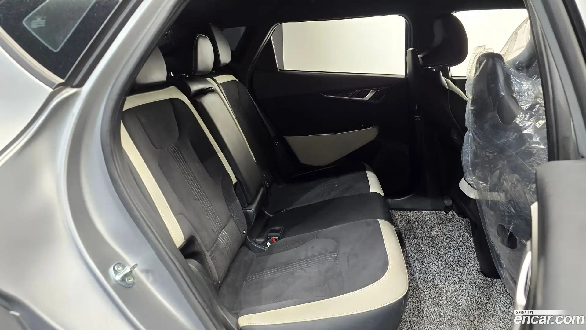 EV6 Kia 2021.10-OPTION-015