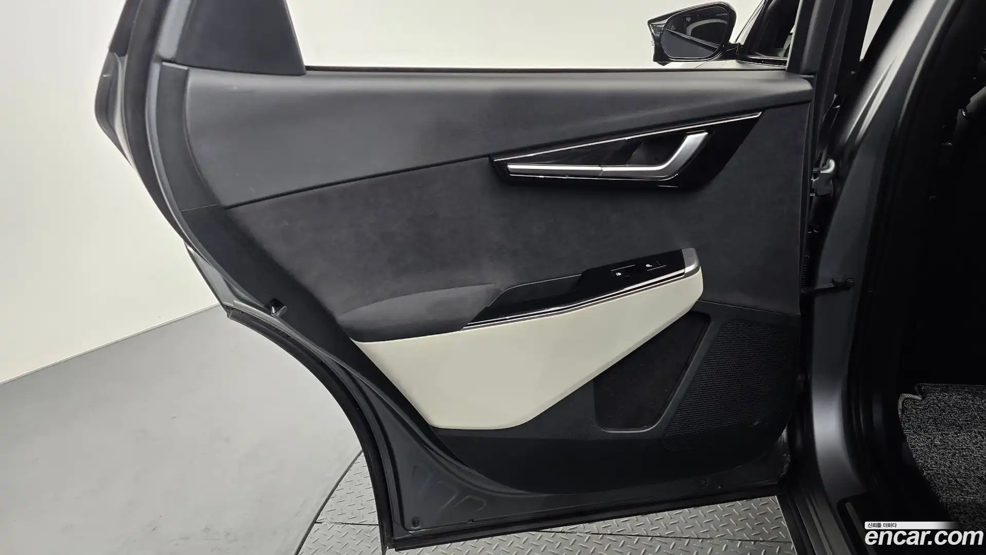 EV6 Kia 2021.10-INNER-035