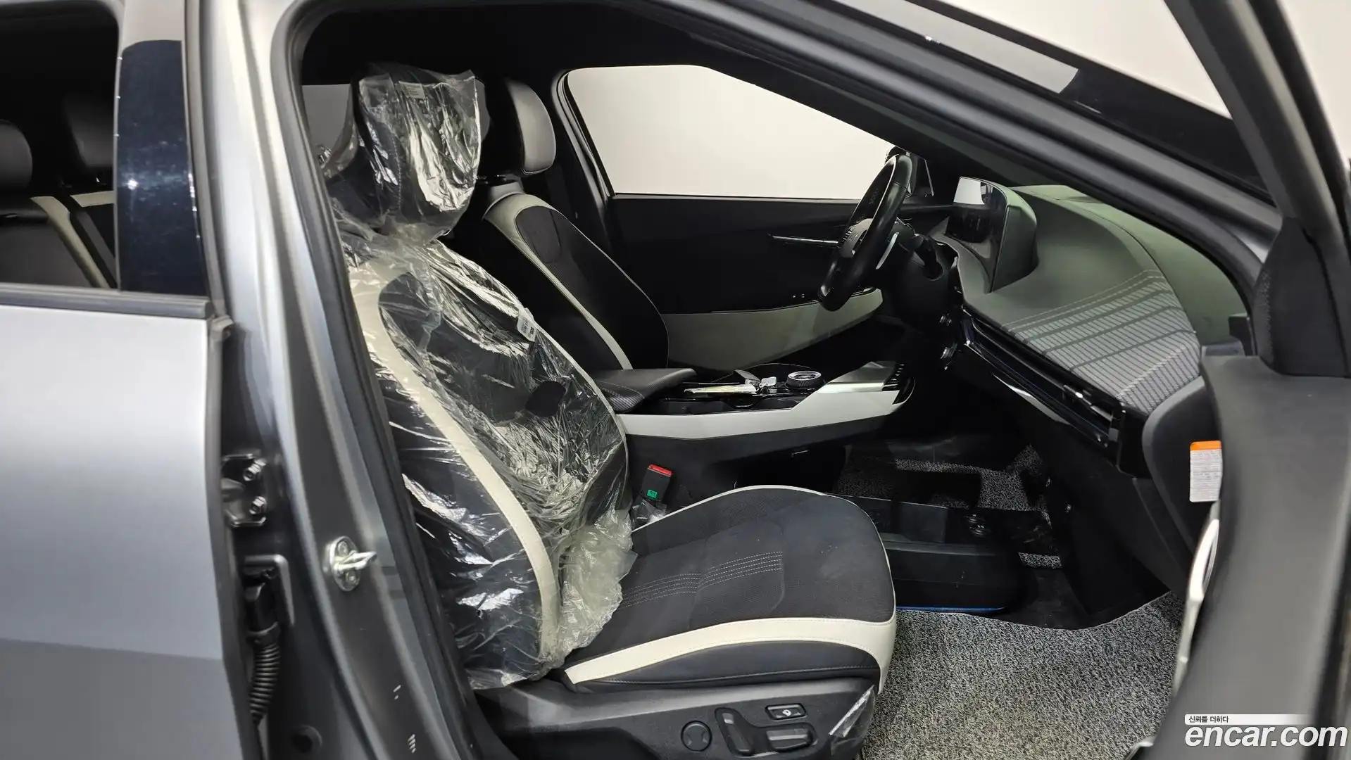 EV6 Kia 2021.10-INNER-036