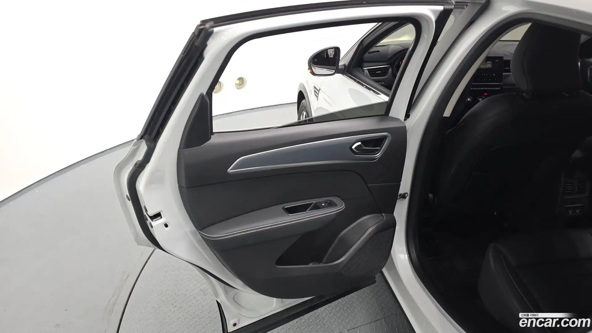 XM3 Renault Korea 2021.4-INNER-035
