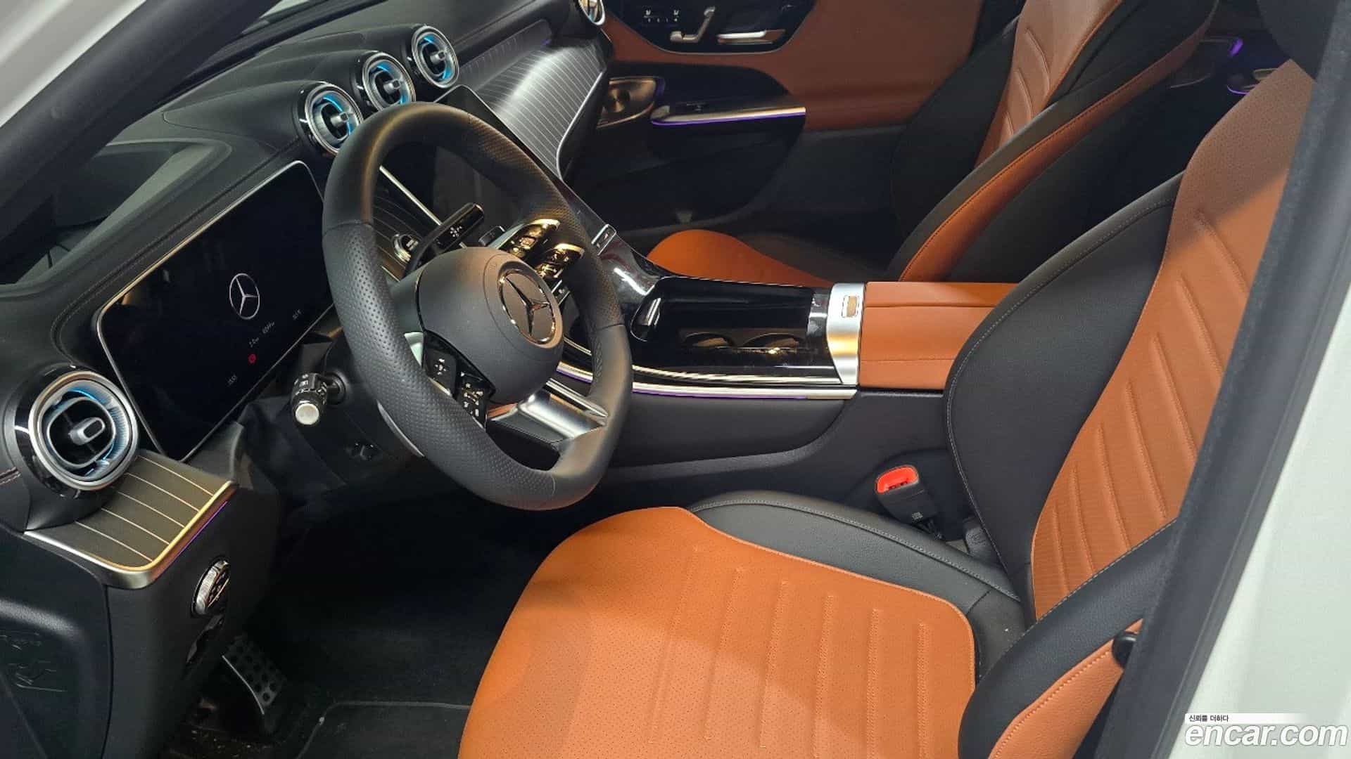 GLC-Class Mercedes-Benz 2026.1-INNER-010