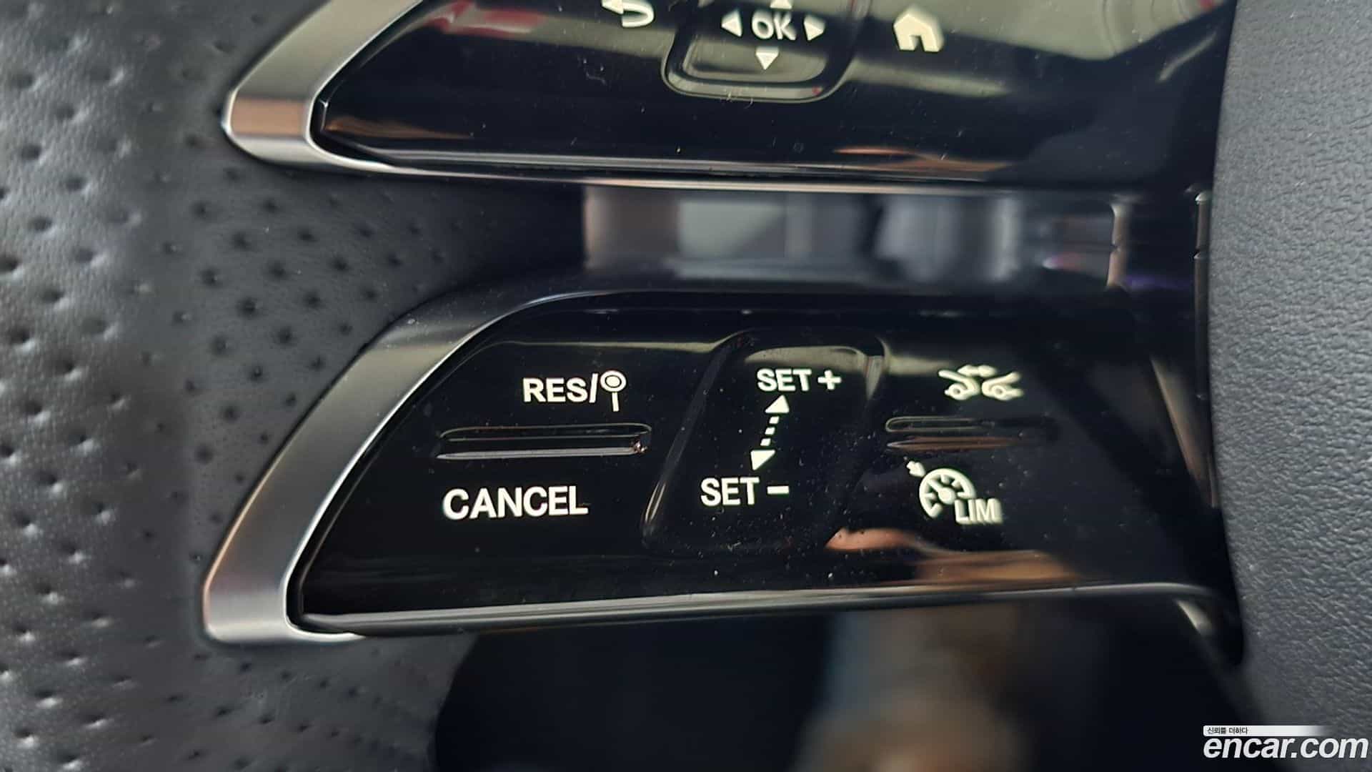 GLC-Class Mercedes-Benz 2026.1-OPTION-017