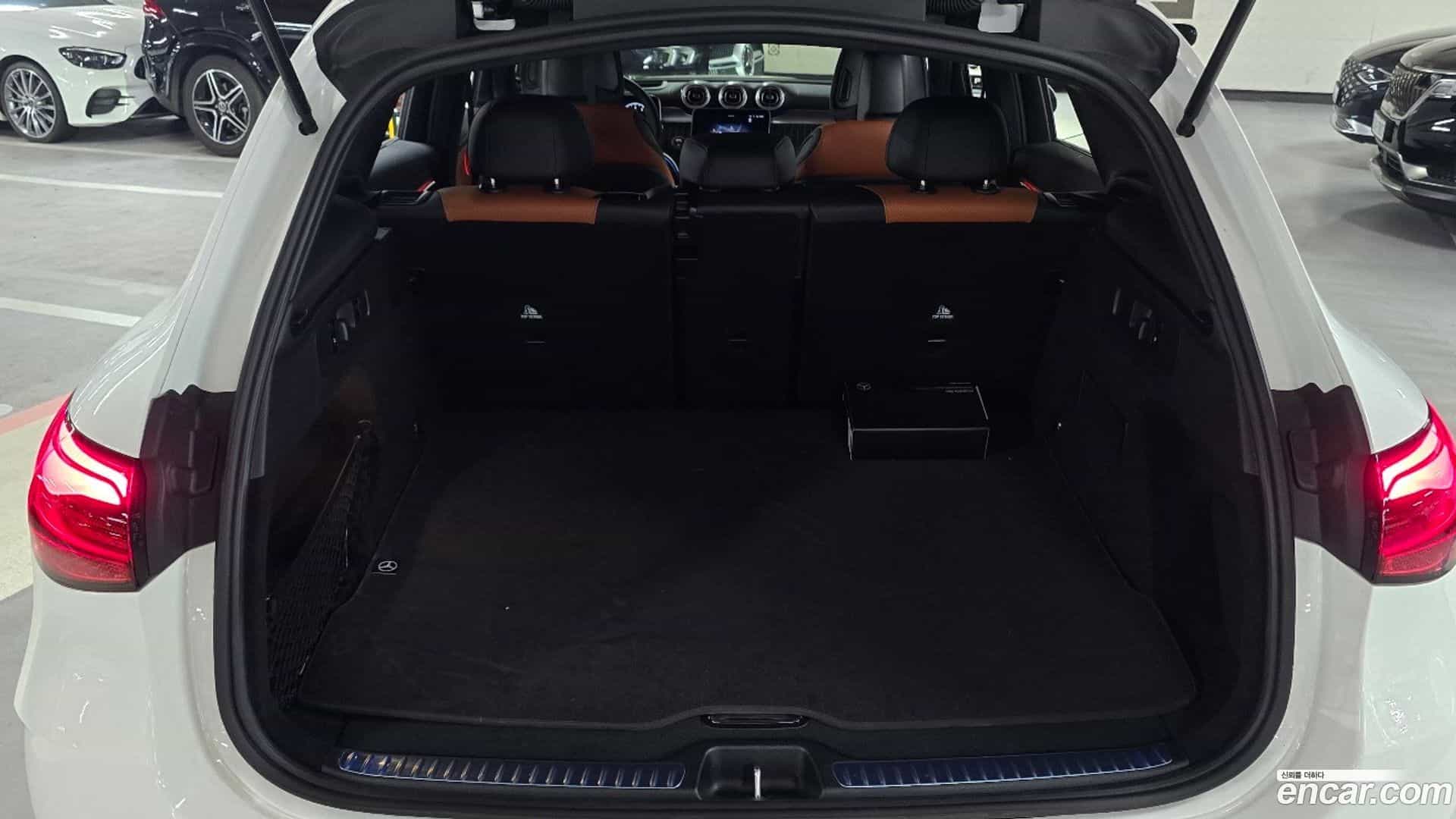 GLC-Class Mercedes-Benz 2026.1-OPTION-020