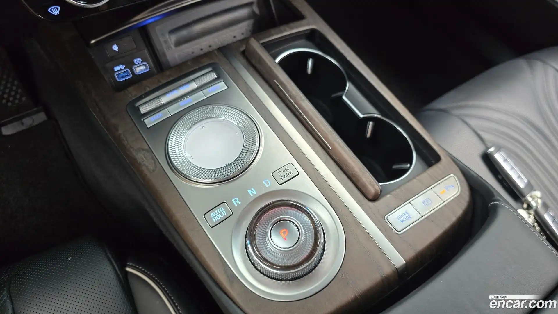 G80 Genesis 2022.3-INNER-009