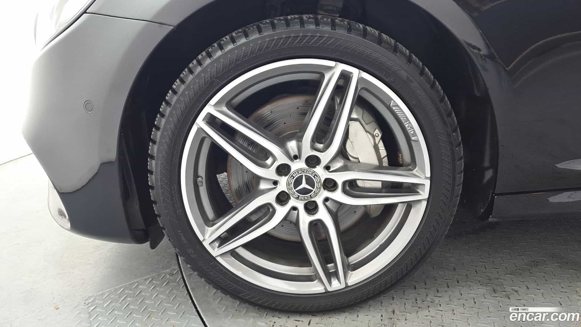 E-Class Mercedes-Benz 2020.5-OUTER-005