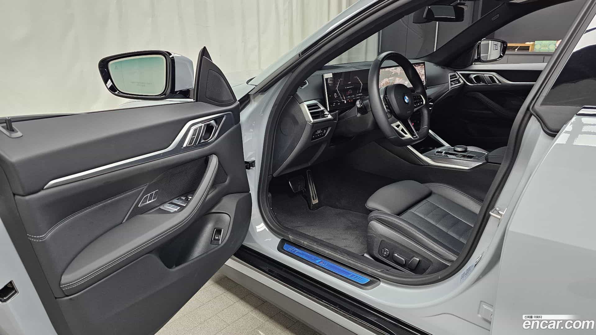 4-Series BMW 2025.5-INNER-010