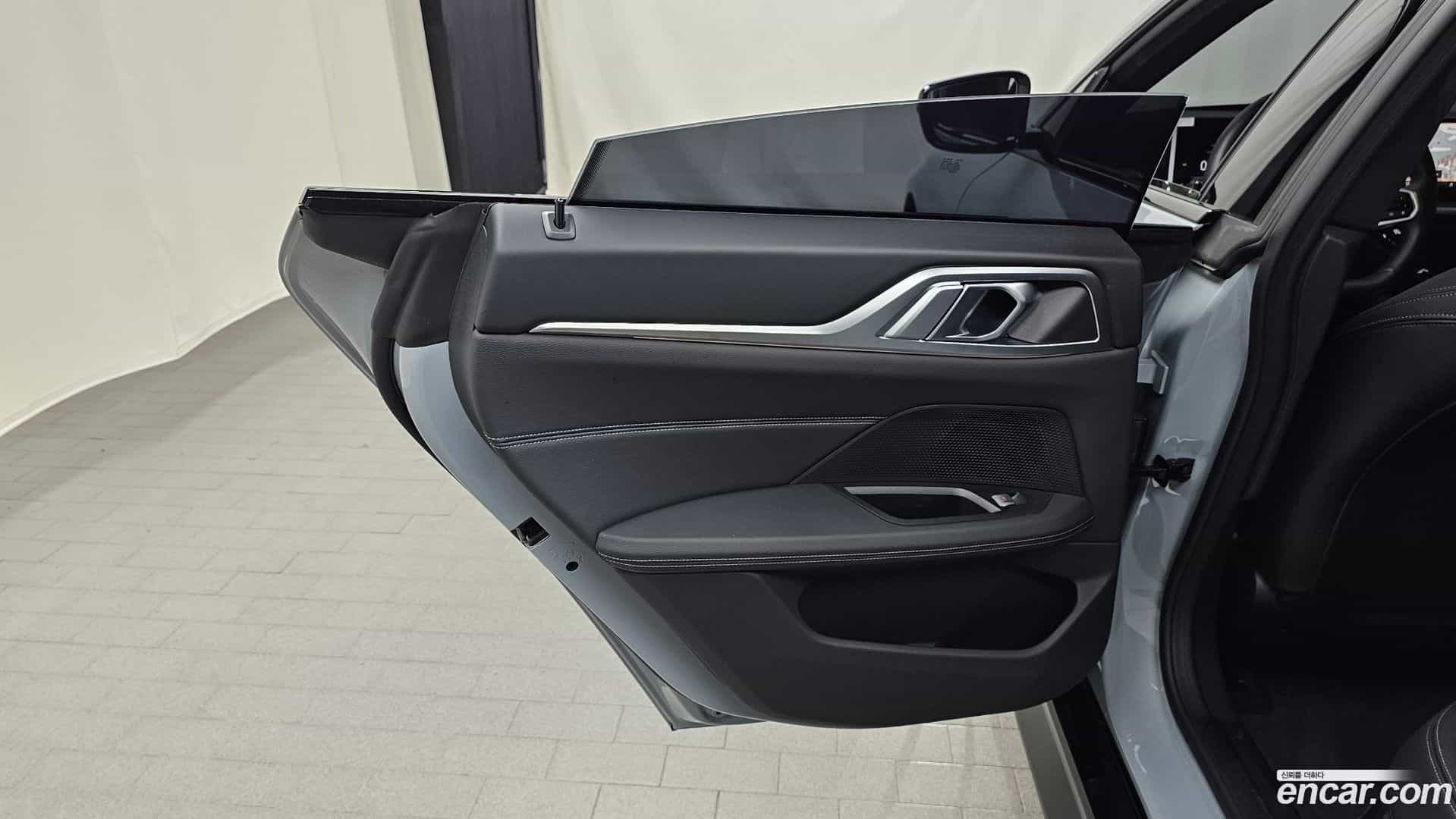 4-Series BMW 2025.5-INNER-035