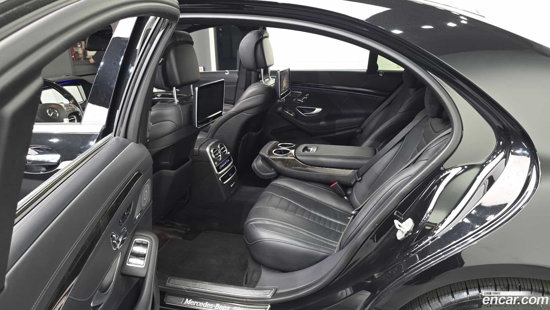 S-Class Mercedes-Benz 2016.1-OPTION-015
