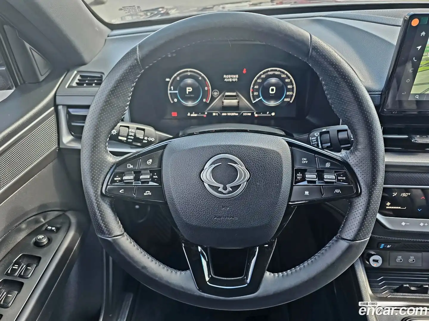 Rexton KG Mobility 2023.10-INNER-010