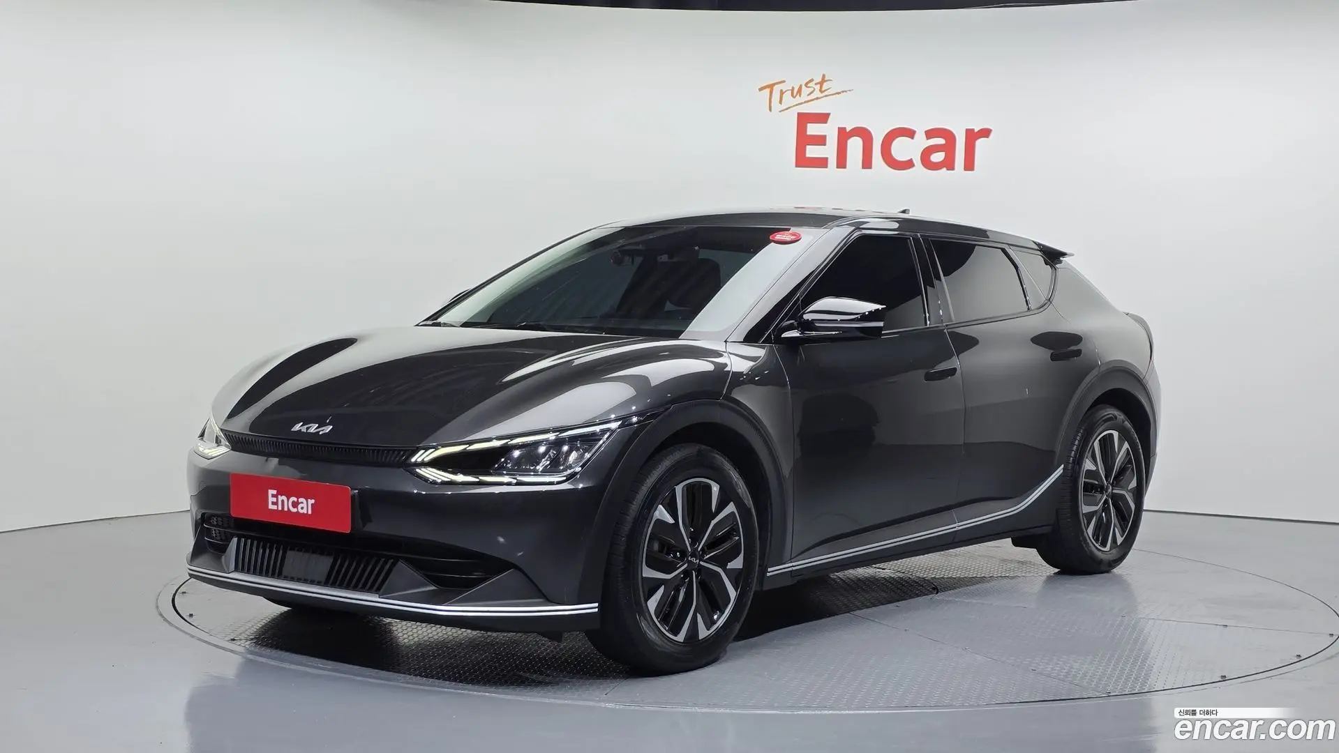 Main__Slider__Photo:EV6 Kia 2021.8-0