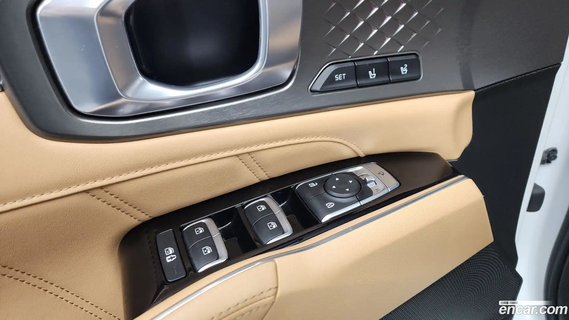 Sorento Kia 2022.9-OPTION-051