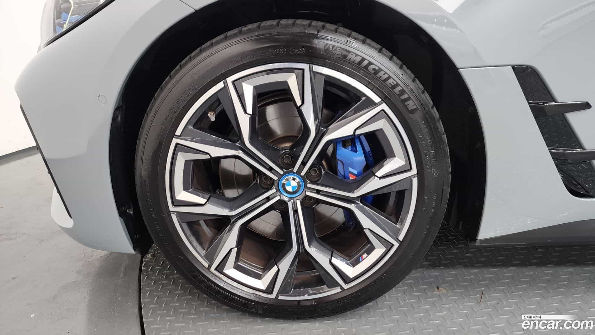 i4 BMW 2022.10-OUTER-005