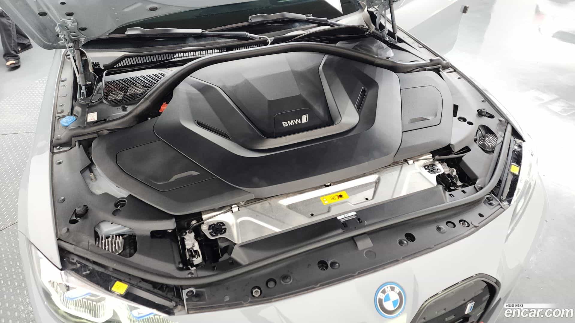 i4 BMW 2022.10-OUTER-006