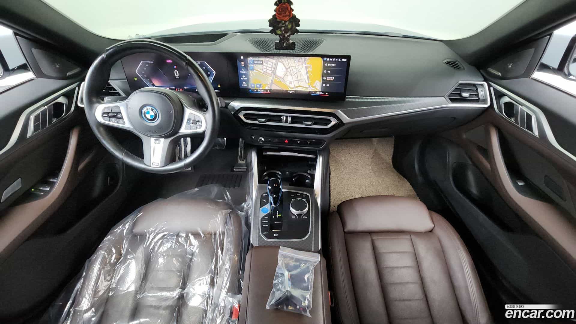 i4 BMW 2022.10-INNER-007