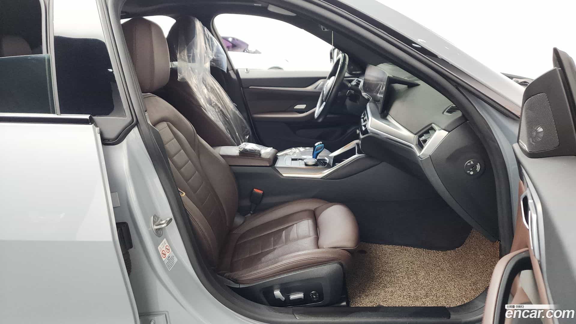 i4 BMW 2022.10-INNER-036