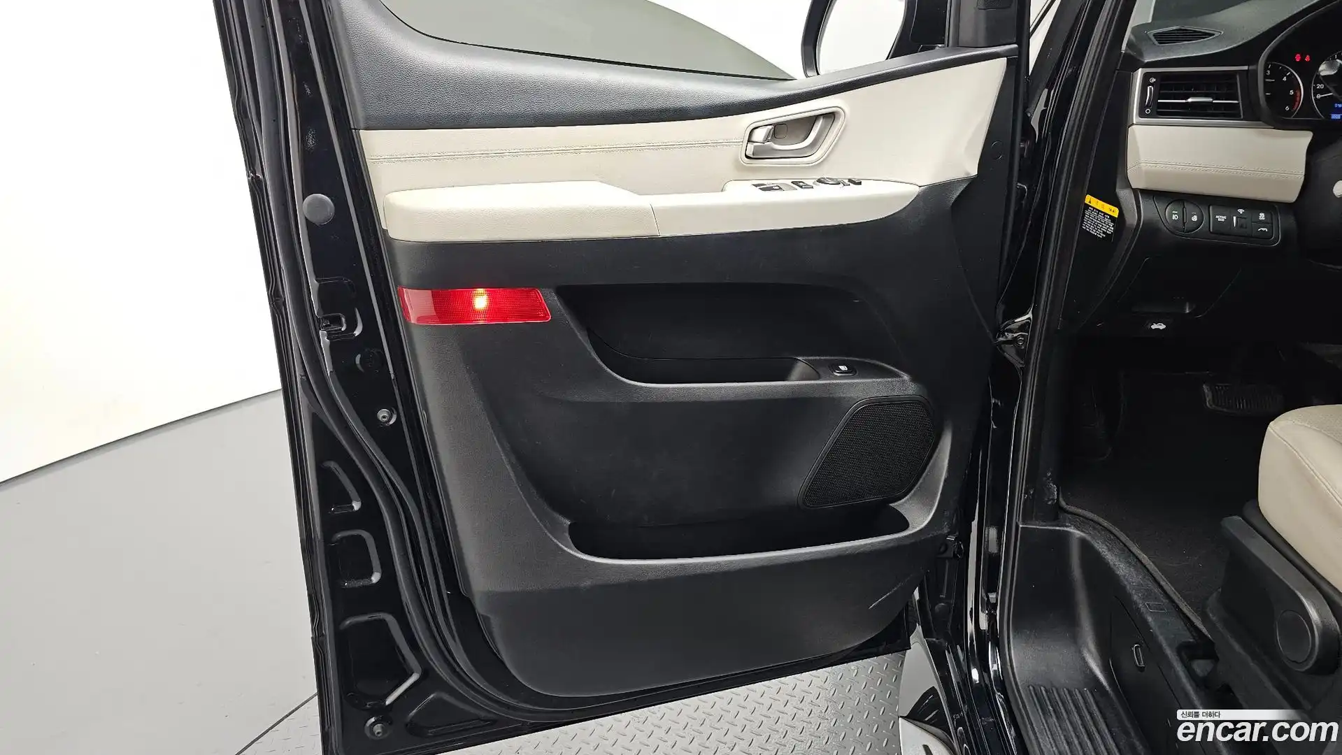 Starex Hyundai 2018.7-INNER-034