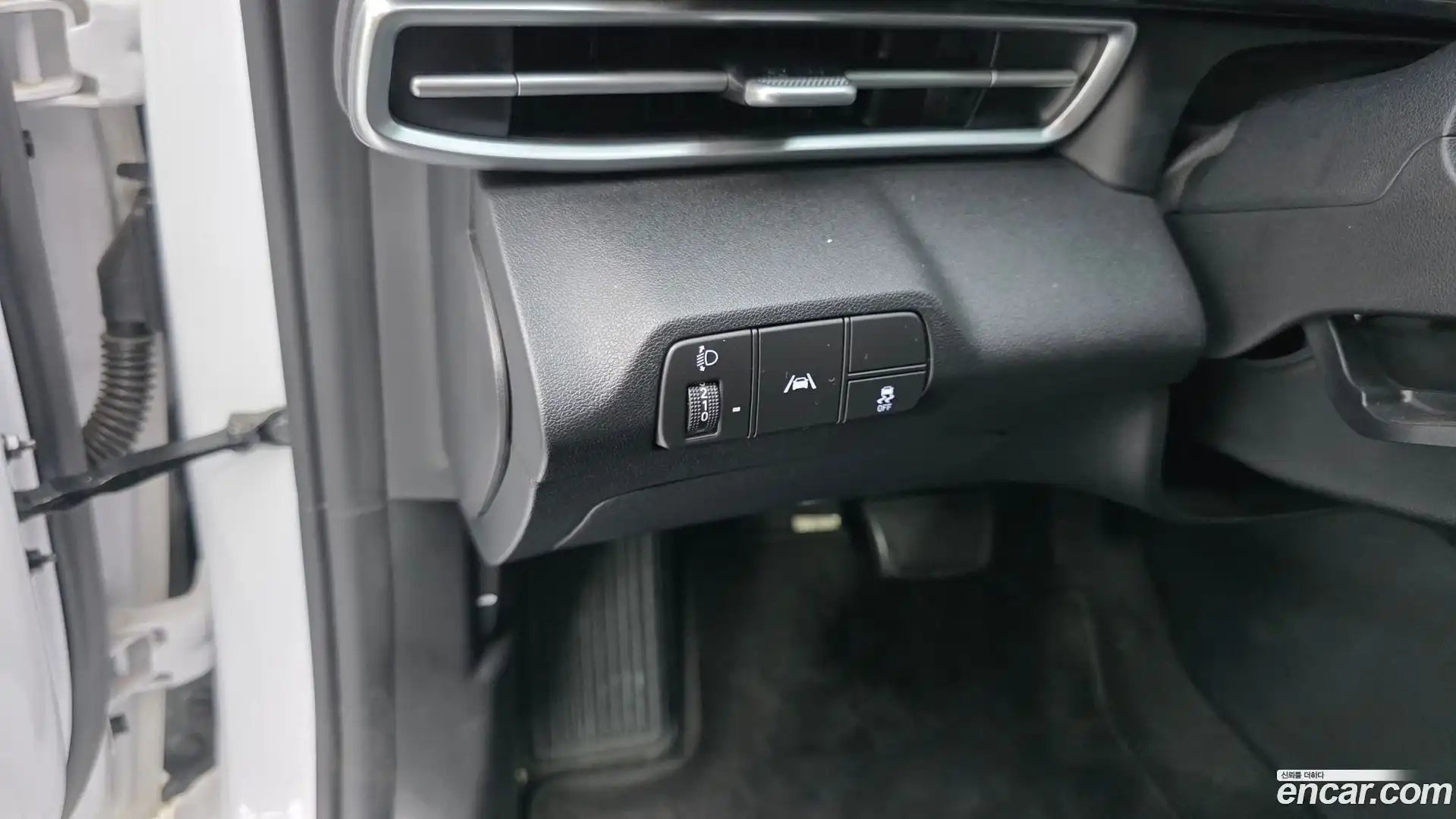 AVANTE Hyundai 2021.6-OPTION-016