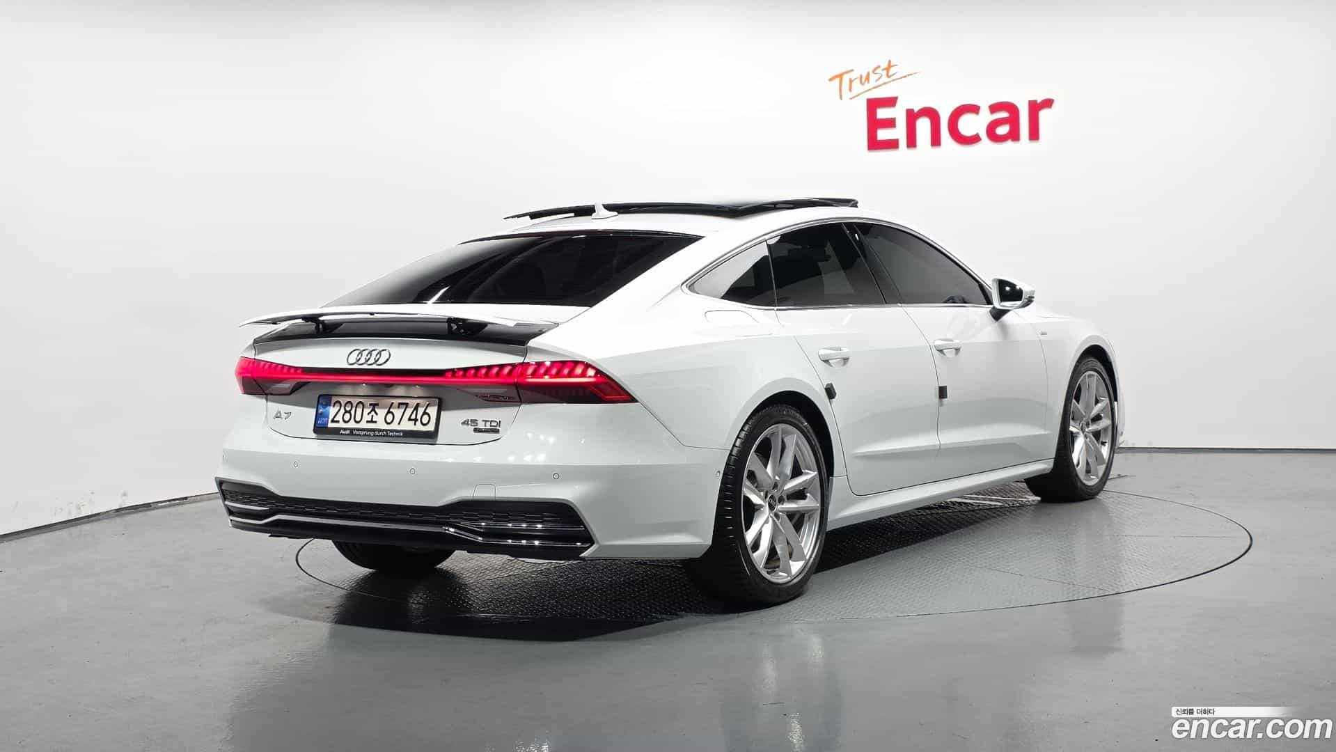 A7 Audi 2022.1-OUTER-002