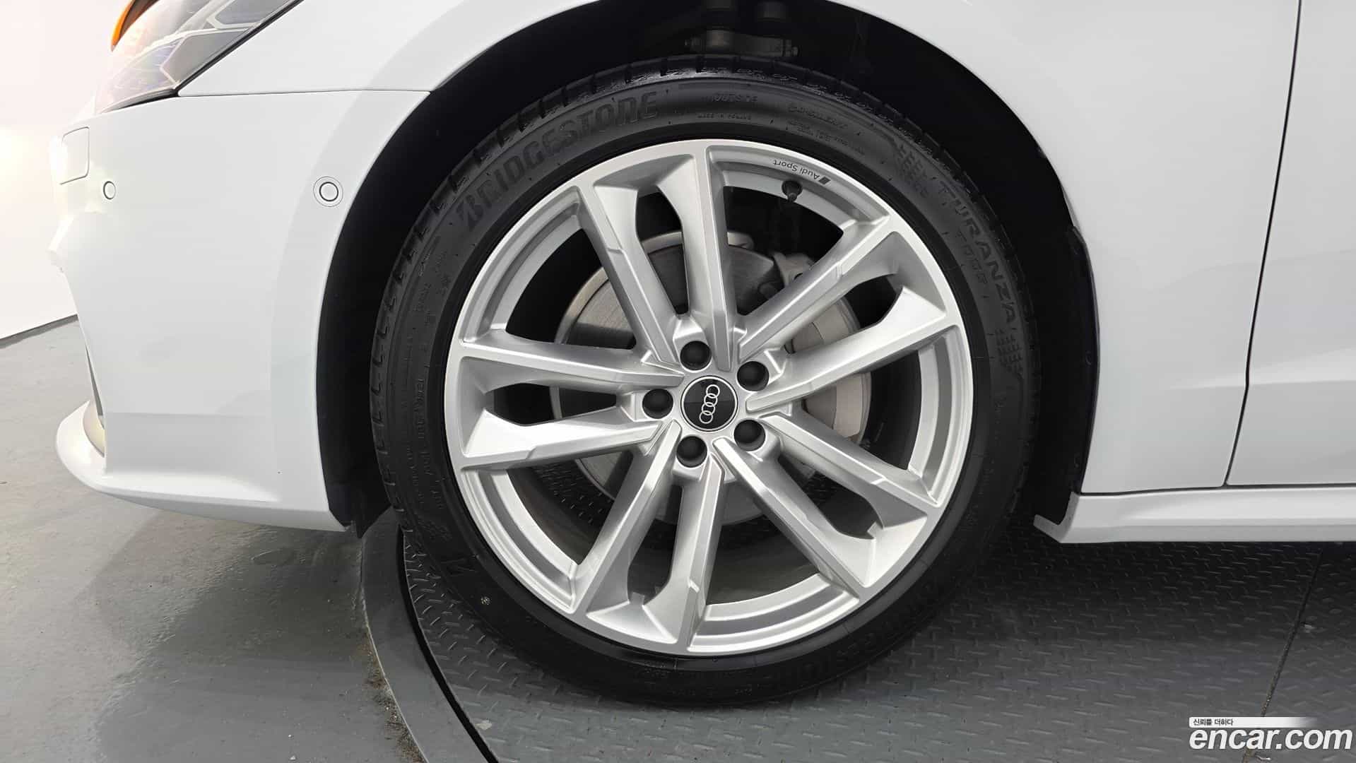 A7 Audi 2022.1-OUTER-005