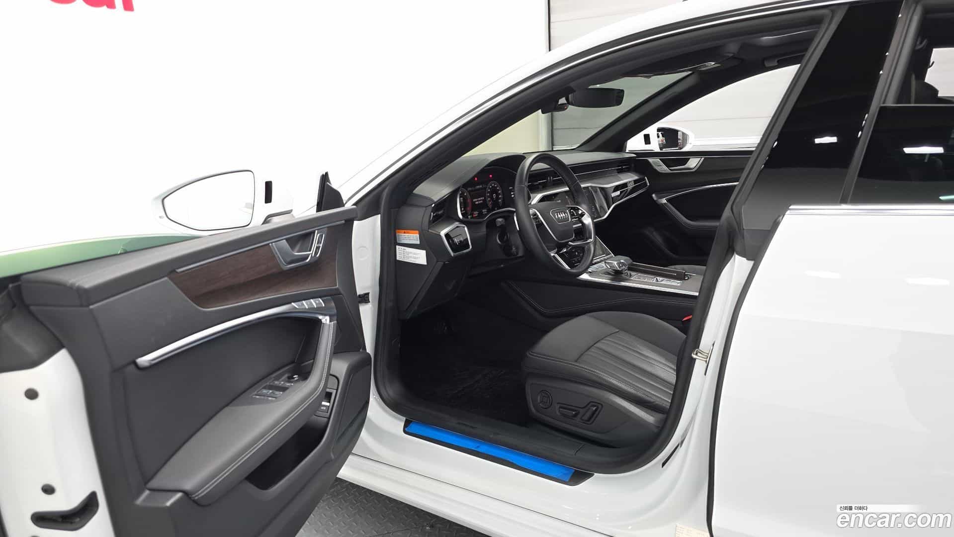 A7 Audi 2022.1-INNER-010
