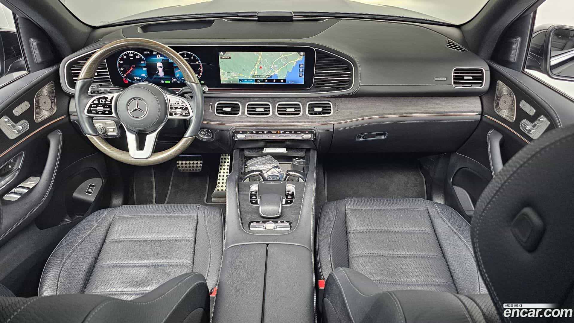 GLS-Class Mercedes-Benz 2022.9-INNER-007