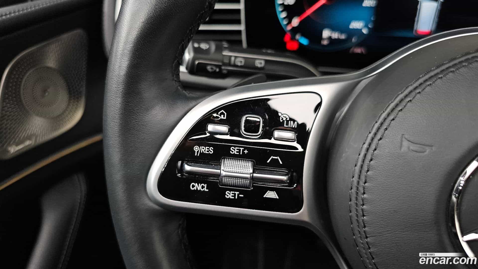 GLS-Class Mercedes-Benz 2022.9-OPTION-023