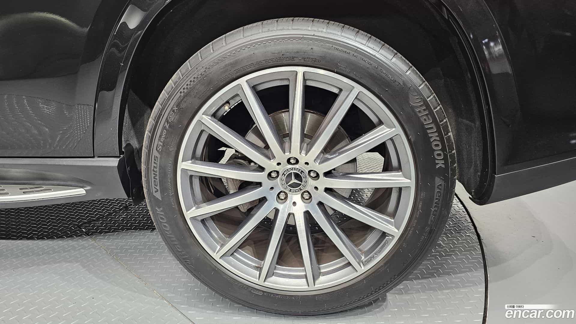 GLS-Class Mercedes-Benz 2022.9-OUTER-031