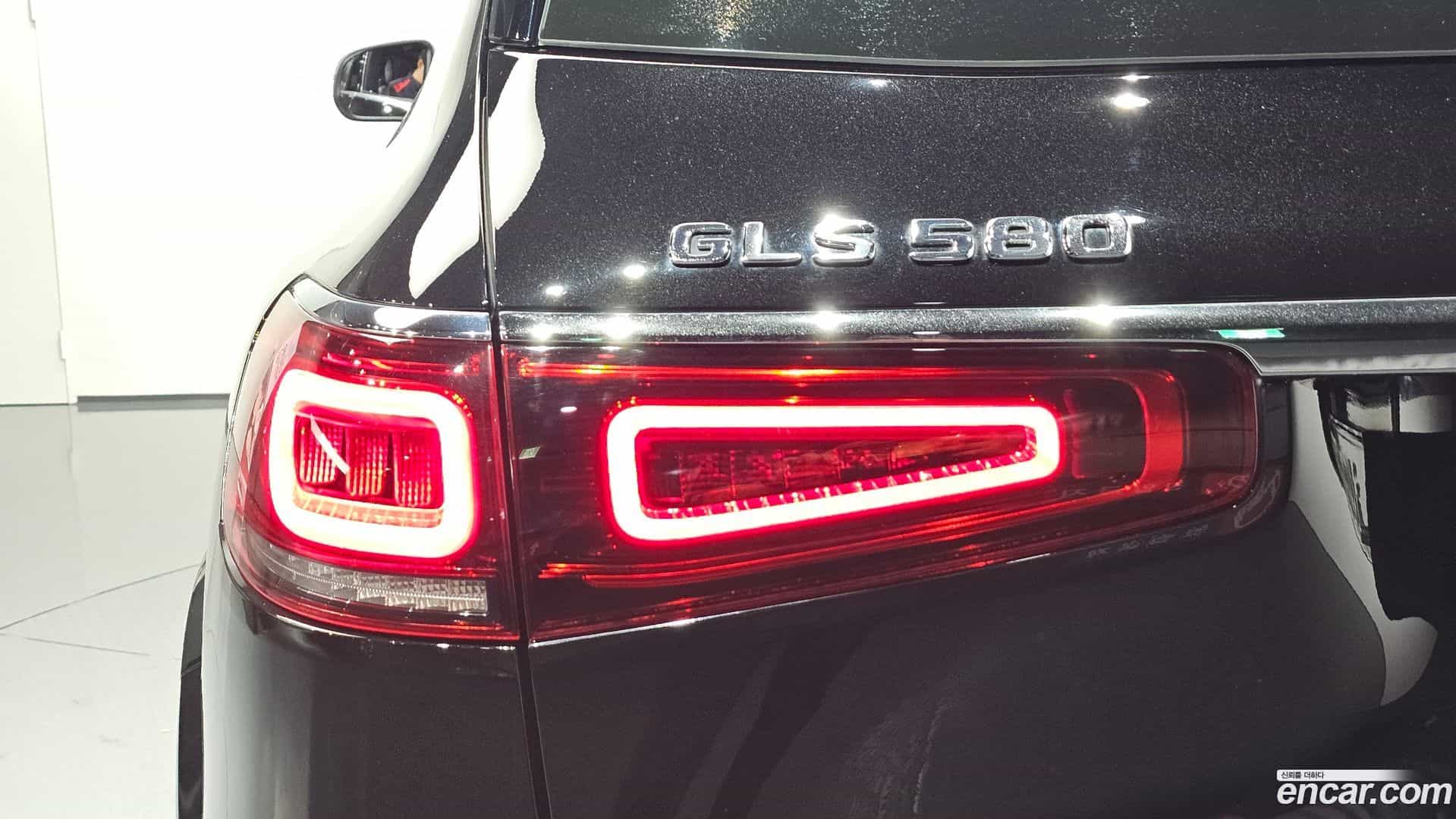 GLS-Class Mercedes-Benz 2022.9-OUTER-033