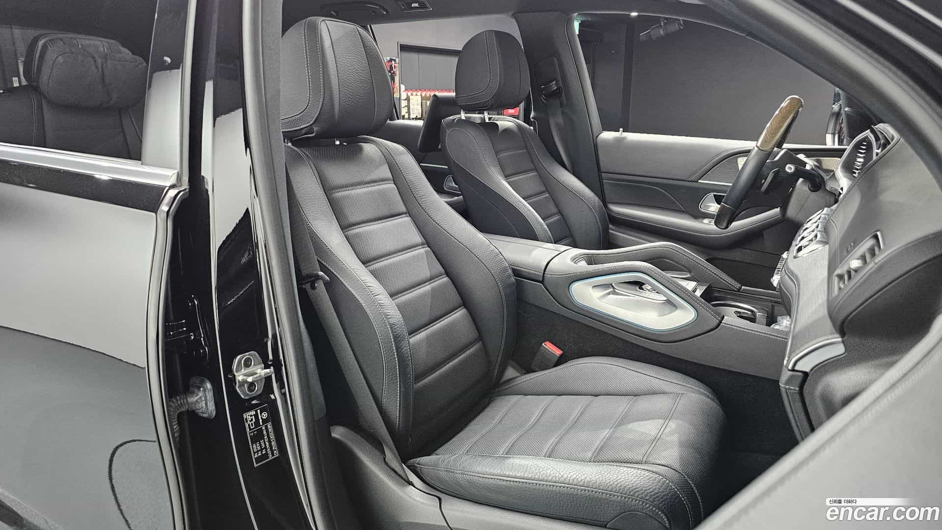 GLS-Class Mercedes-Benz 2022.9-INNER-036