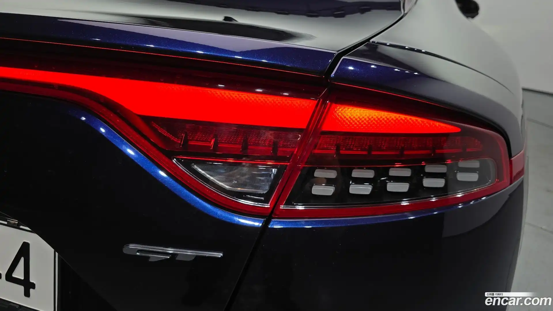 Stinger Kia 2021.2-OUTER-033