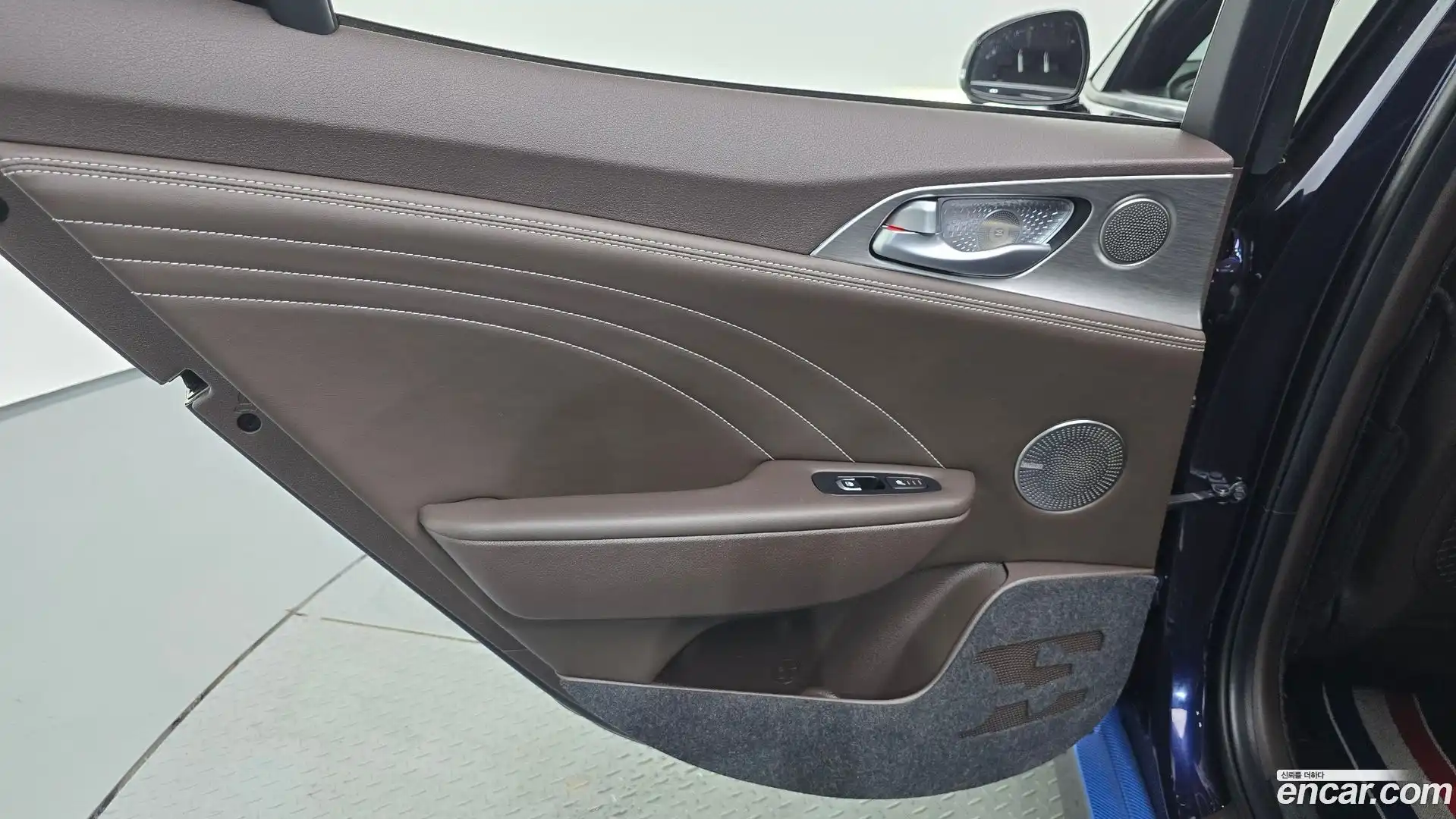 Stinger Kia 2021.2-INNER-035