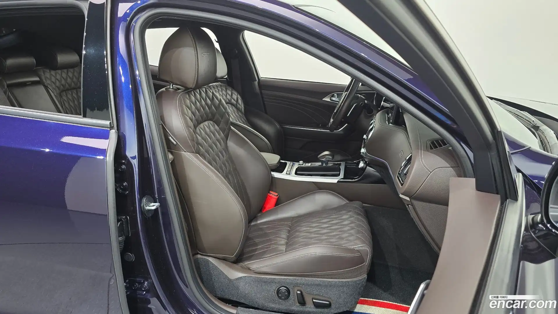 Stinger Kia 2021.2-INNER-036