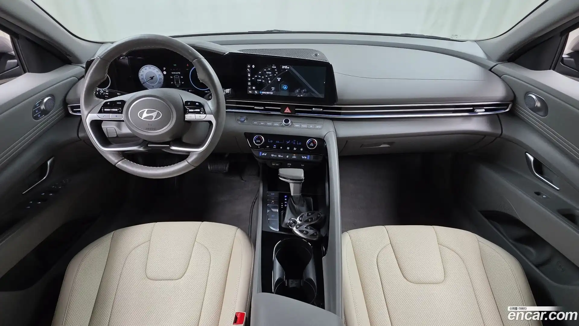 AVANTE Hyundai 2023.10-INNER-007