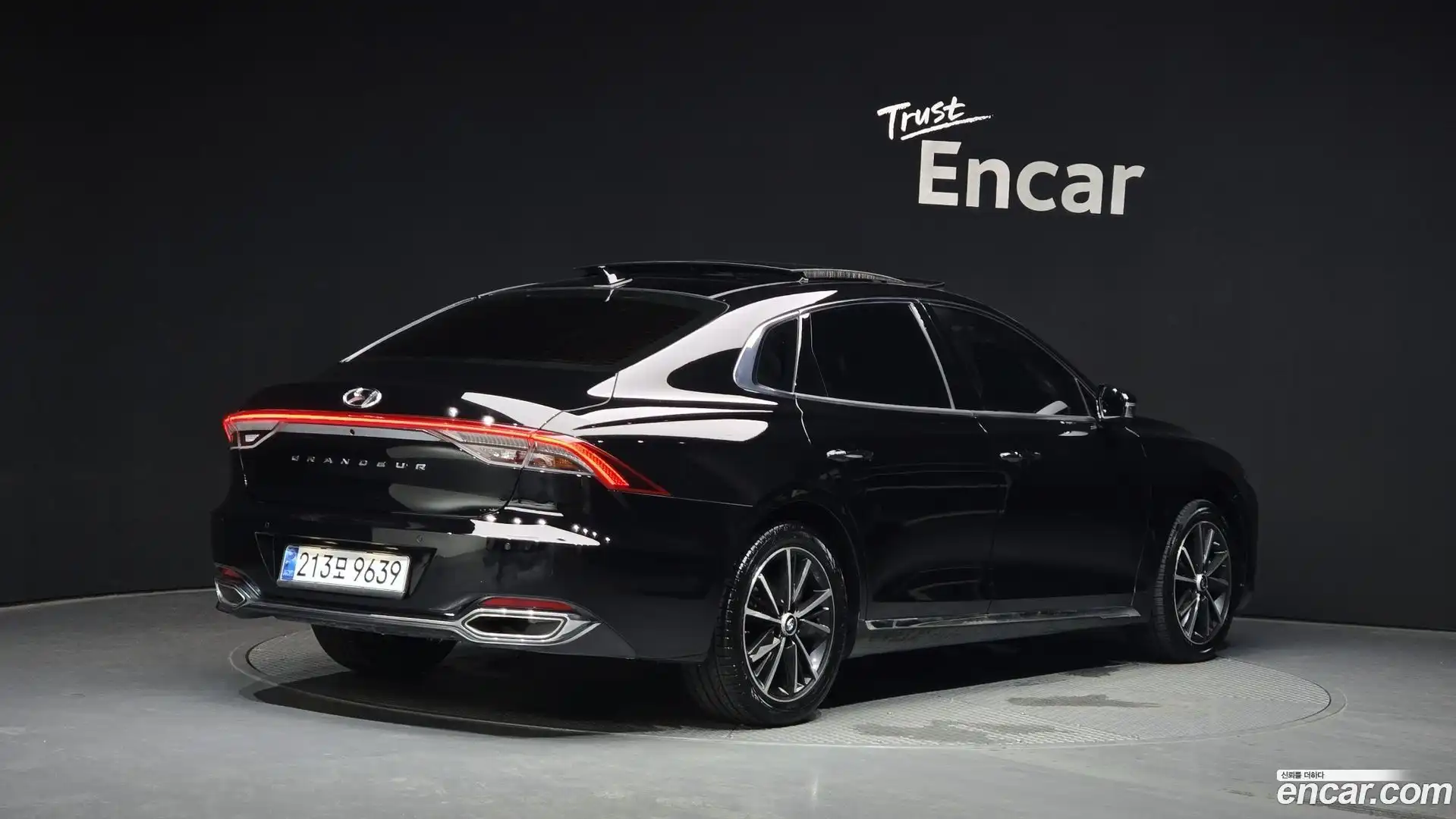 Grandeur Hyundai 2022.1-OUTER-002