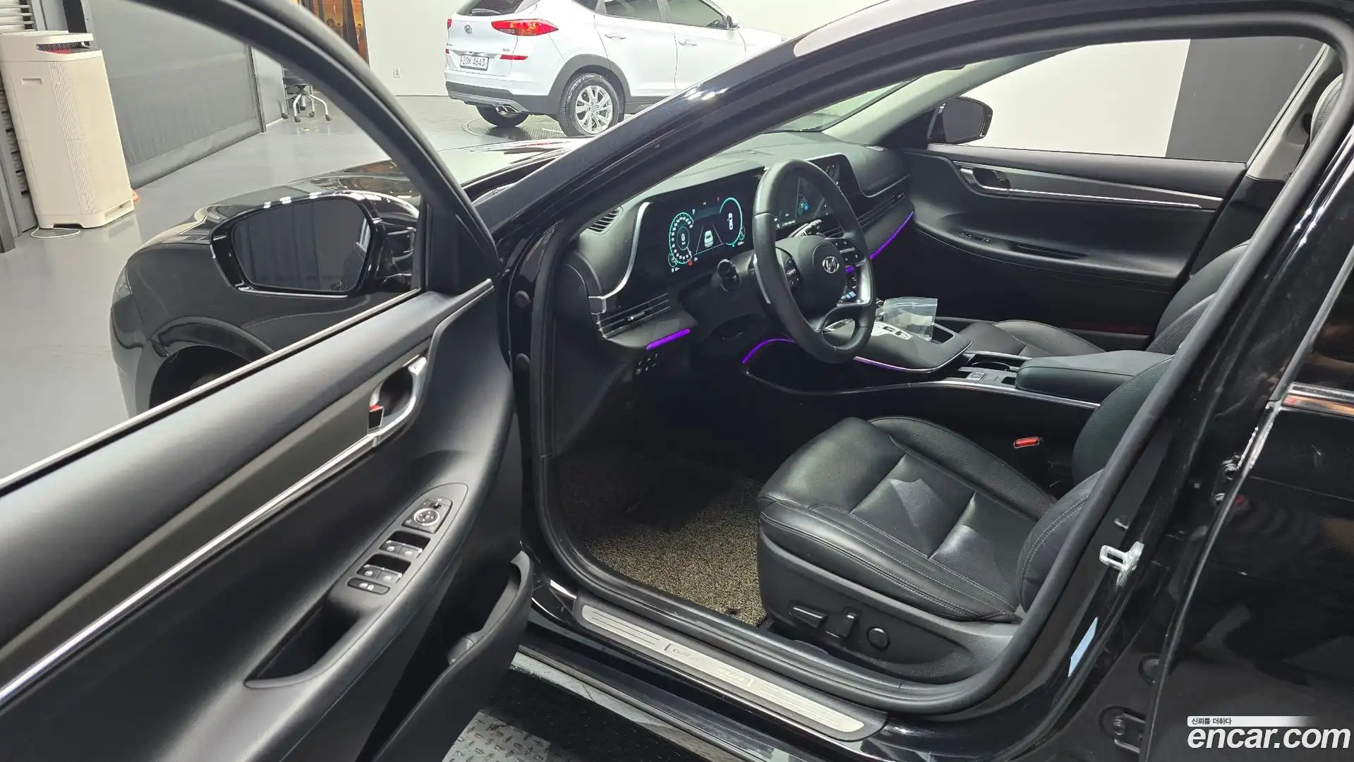 Grandeur Hyundai 2022.1-INNER-010