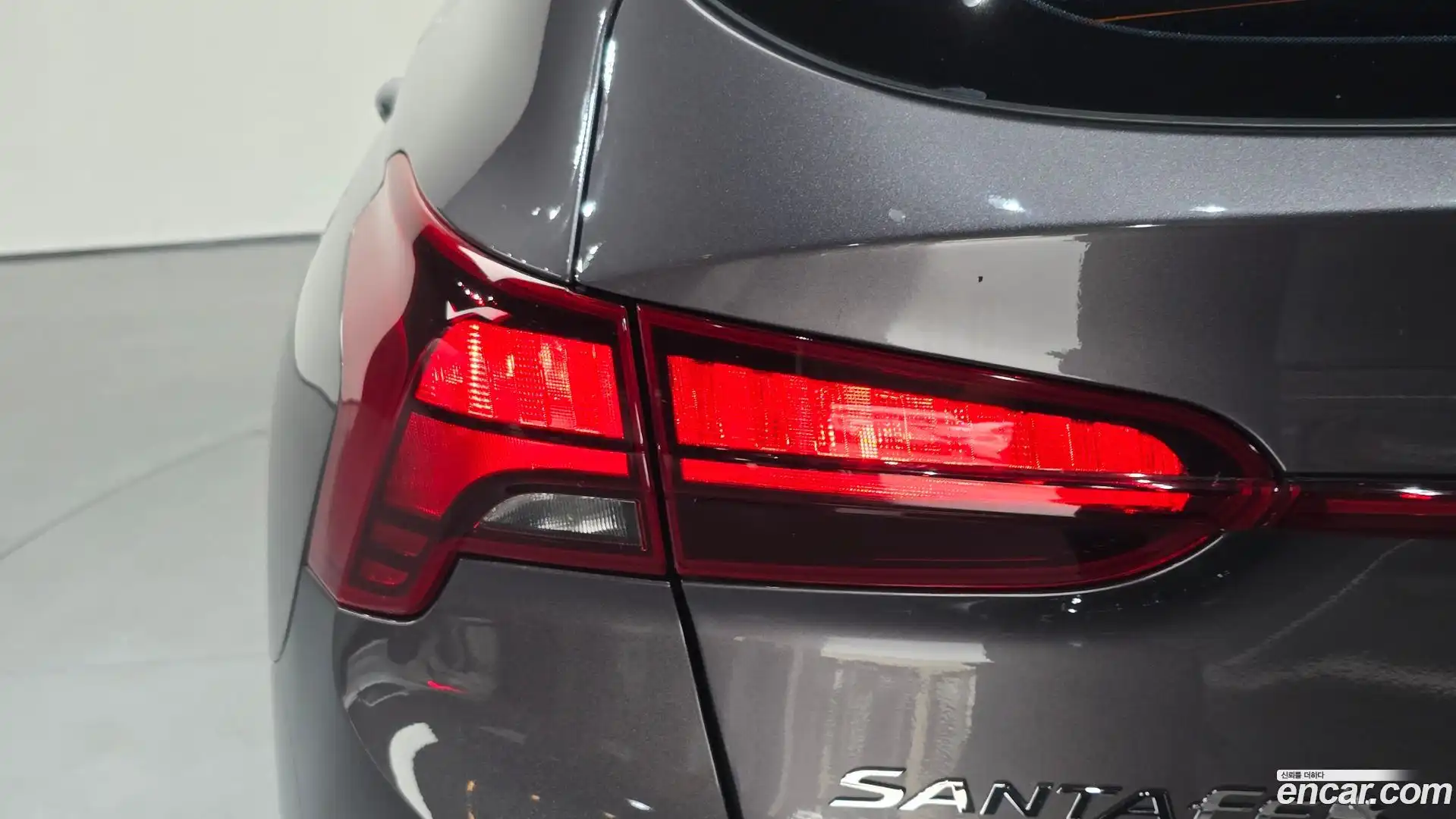 Santafe Hyundai 2022.8-OUTER-033