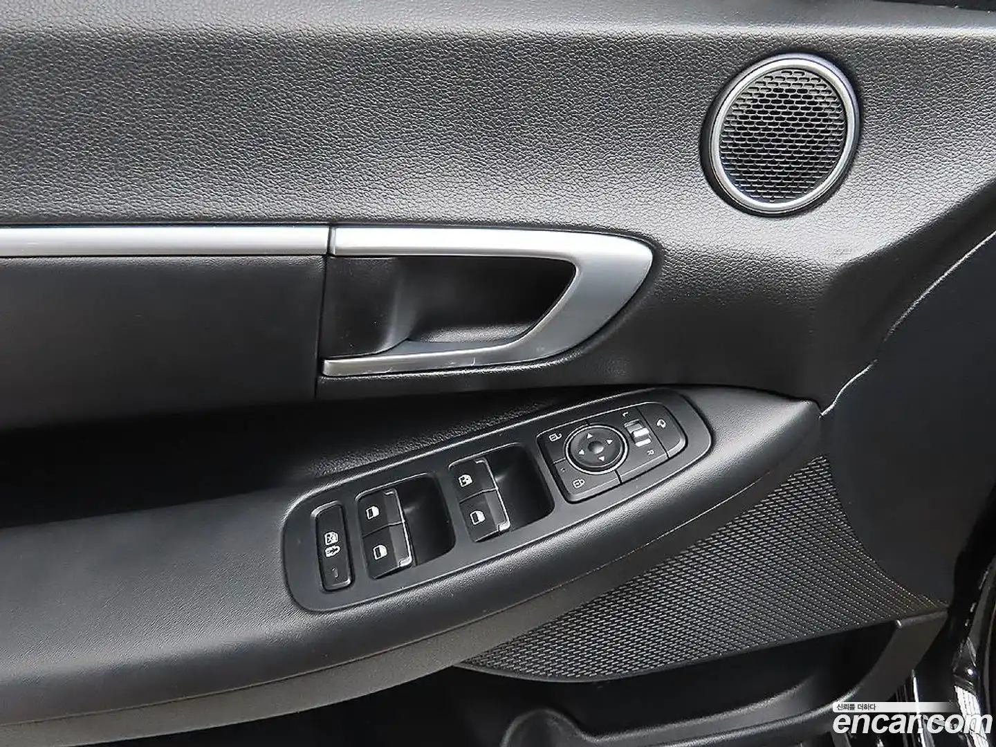 Sonata Hyundai 2019.4-OPTION-015