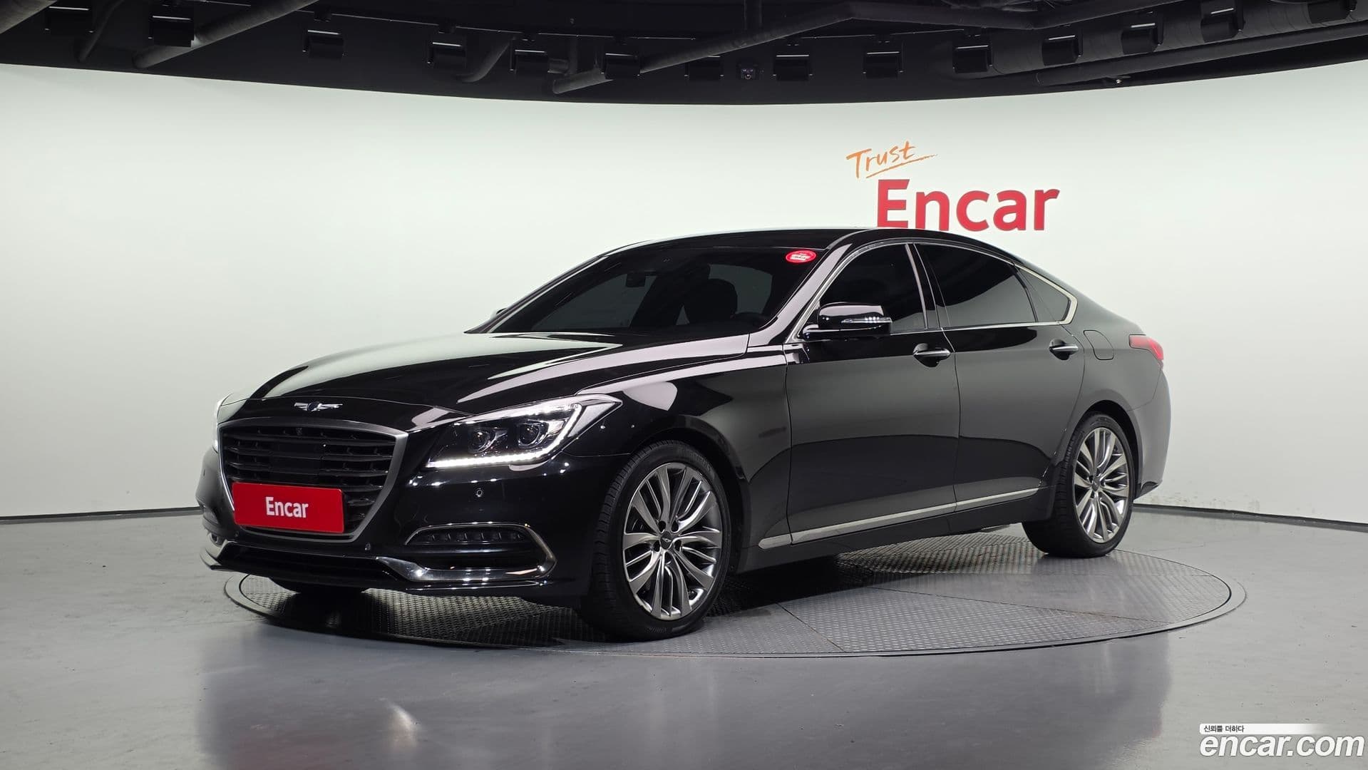 Main__Slider__Photo:G80 Genesis 2019.4-0