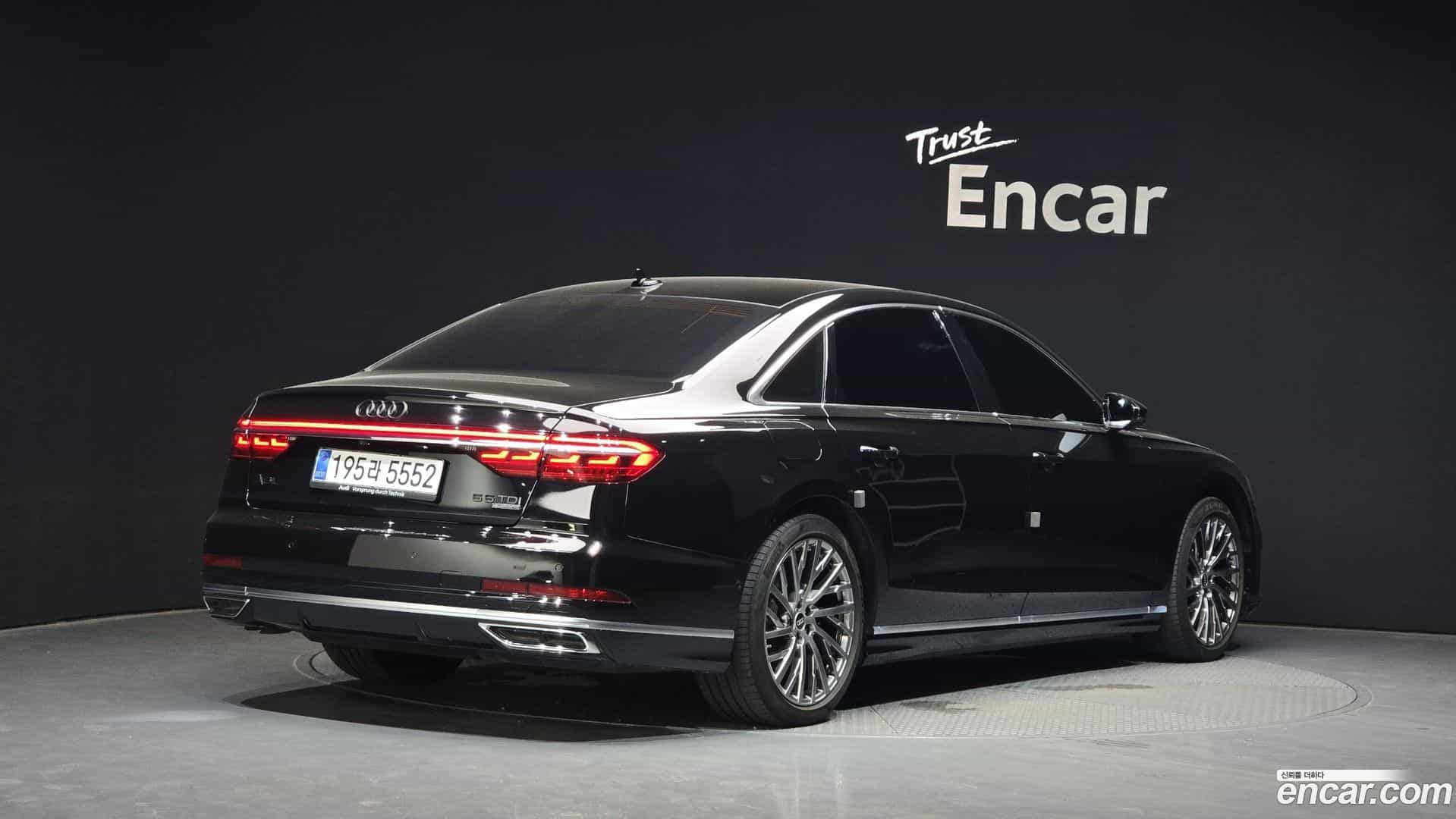 A8 Audi 2021.11-OUTER-002