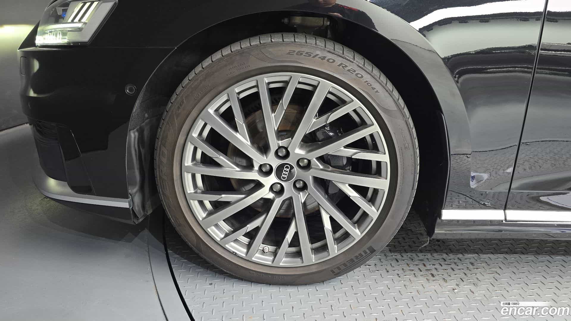A8 Audi 2021.11-OUTER-005
