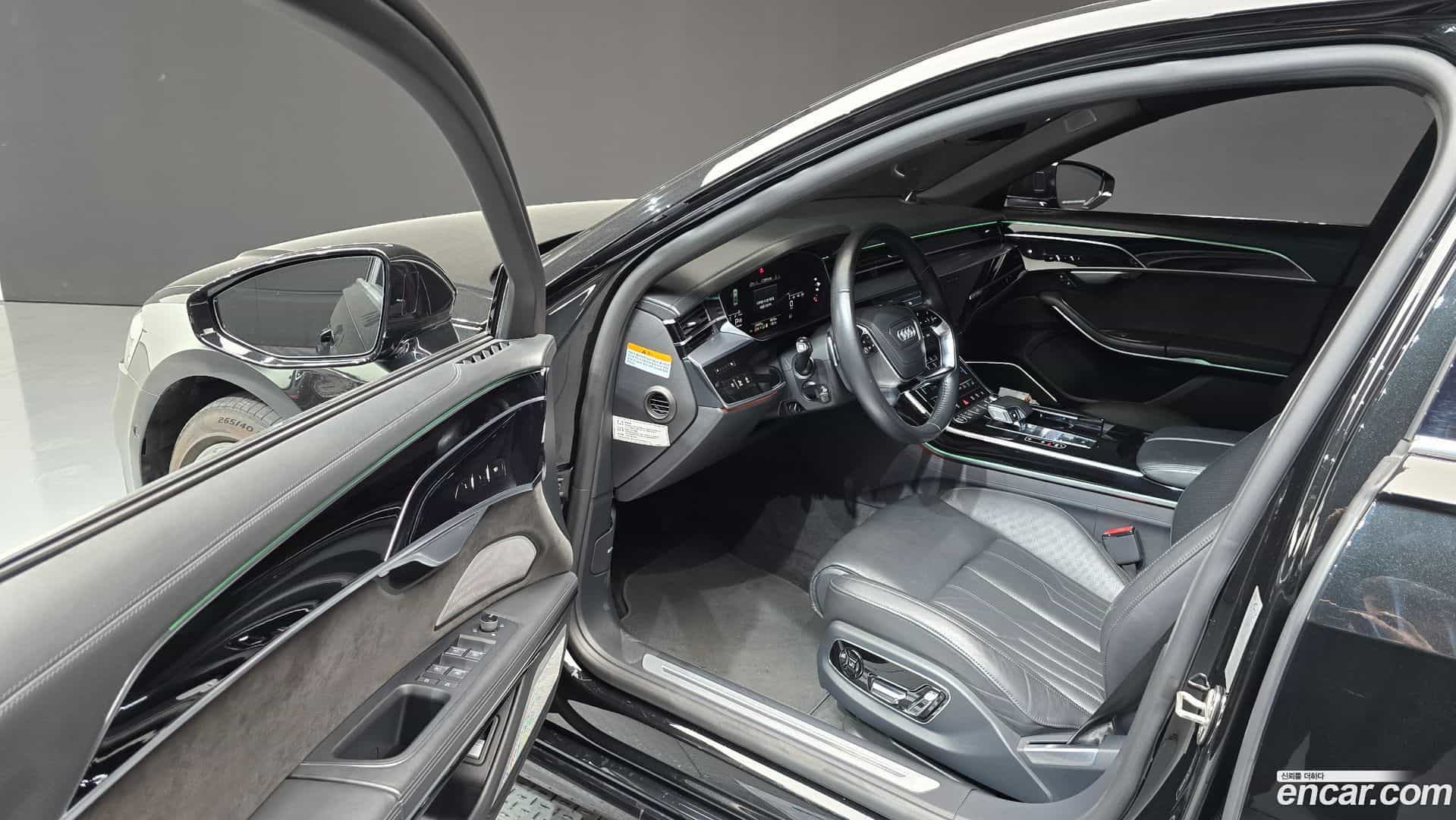 A8 Audi 2021.11-INNER-010