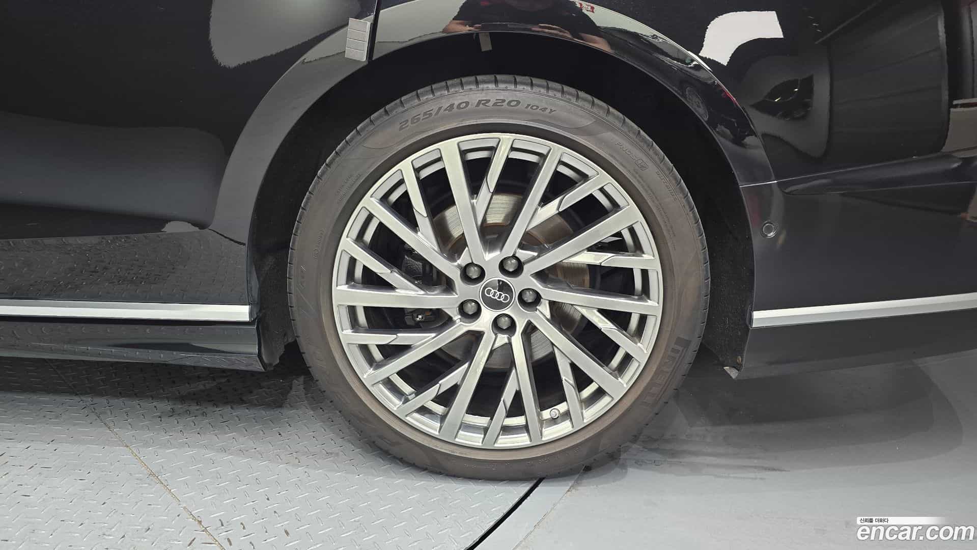 A8 Audi 2021.11-OUTER-031