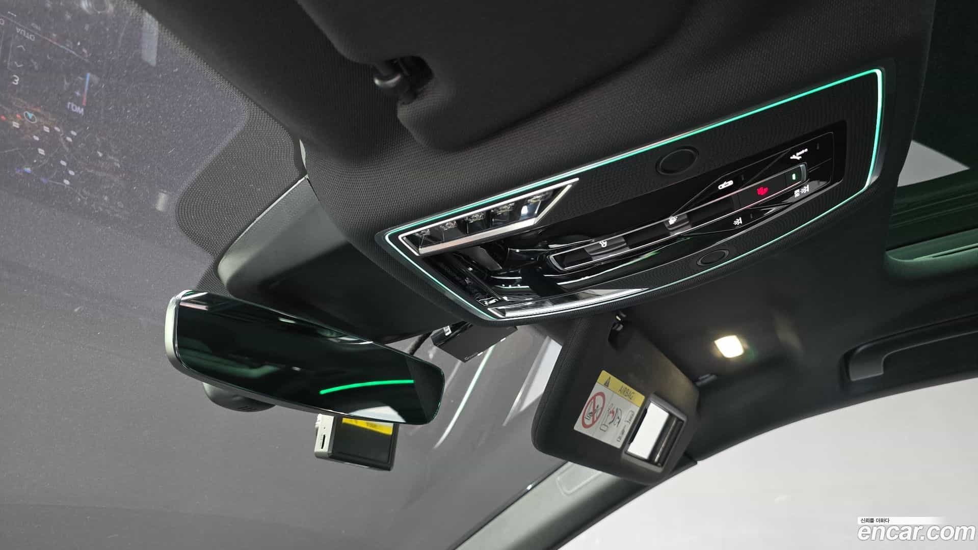 A8 Audi 2021.11-OPTION-043