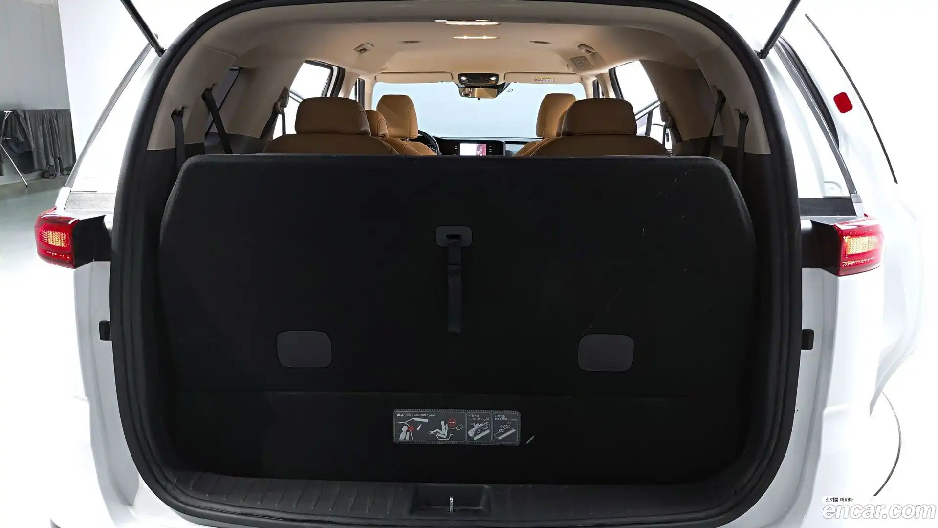 Canival Kia 2021.6-OPTION-017