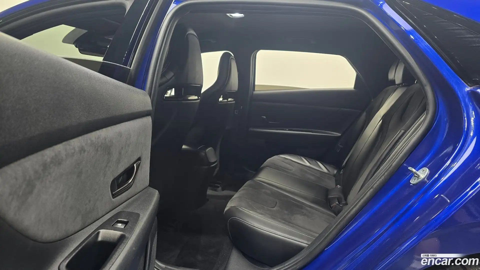 AVANTE Hyundai 2022.4-OPTION-016
