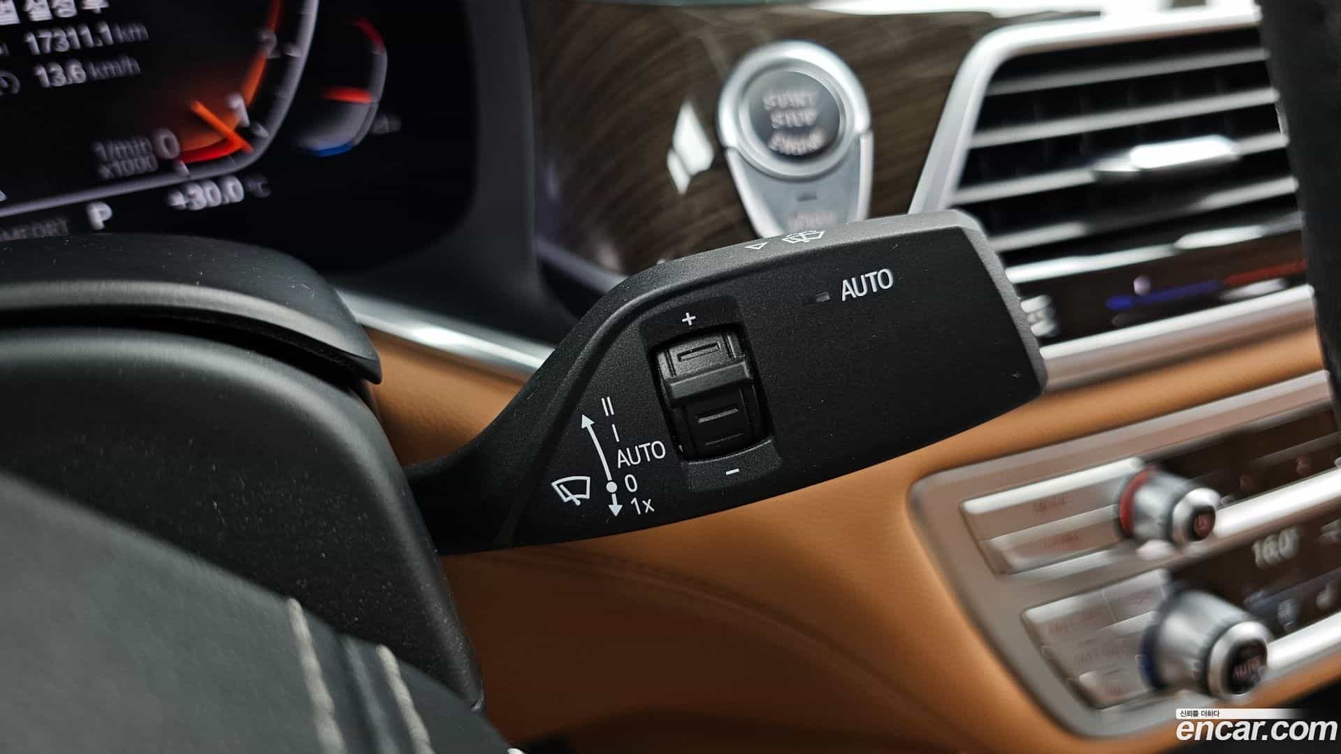 7-Series BMW 2022.4-OPTION-049